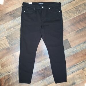 NWT Calvin Klein Jeans Super Skinny Mid-Rise Black Jeans, Size 32 Short